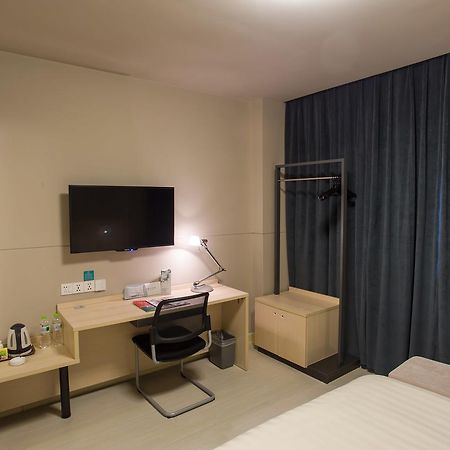 Jinjiang Inn Liuzhou Bubugao Square North Station Экстерьер фото