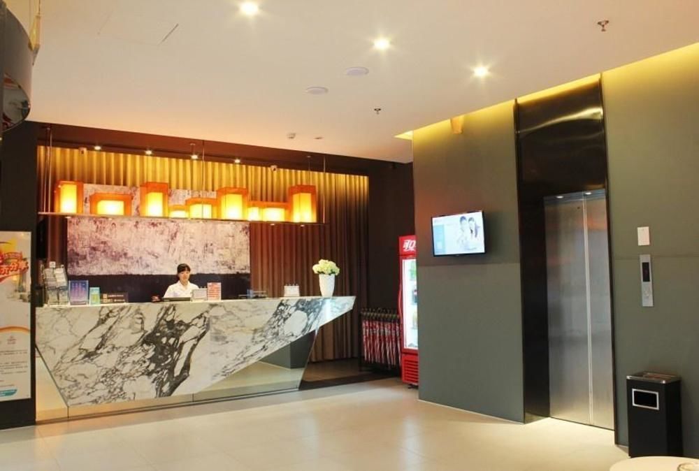Jinjiang Inn Liuzhou Bubugao Square North Station Экстерьер фото