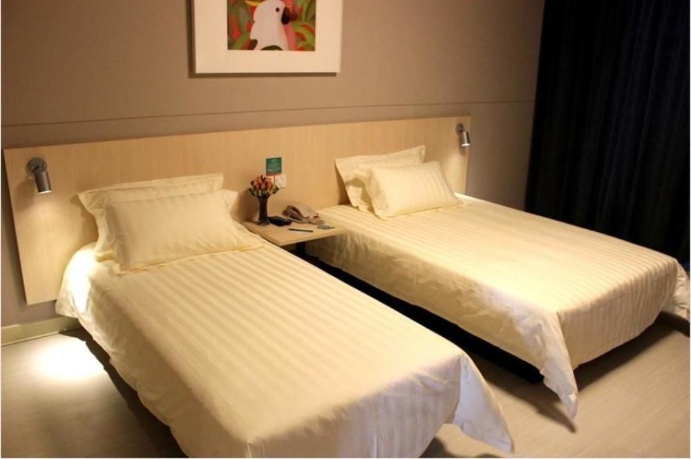Jinjiang Inn Liuzhou Bubugao Square North Station Экстерьер фото